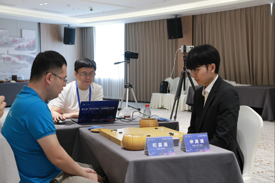 YtGGB, src YtGGB, src